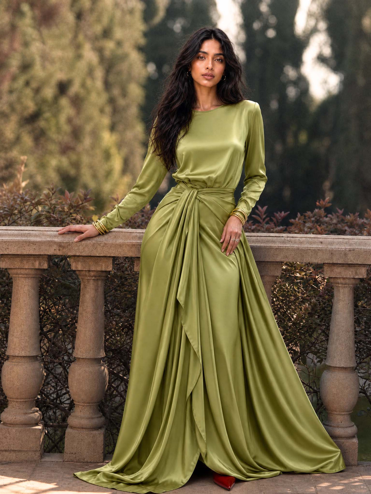 Cassandra | Vestido Largo de Mujer de Satén Drapeado