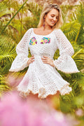 Vestido con bordado de colores